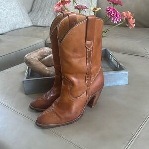 Vintage Frye Boots women’s size 8.5 excellent condition